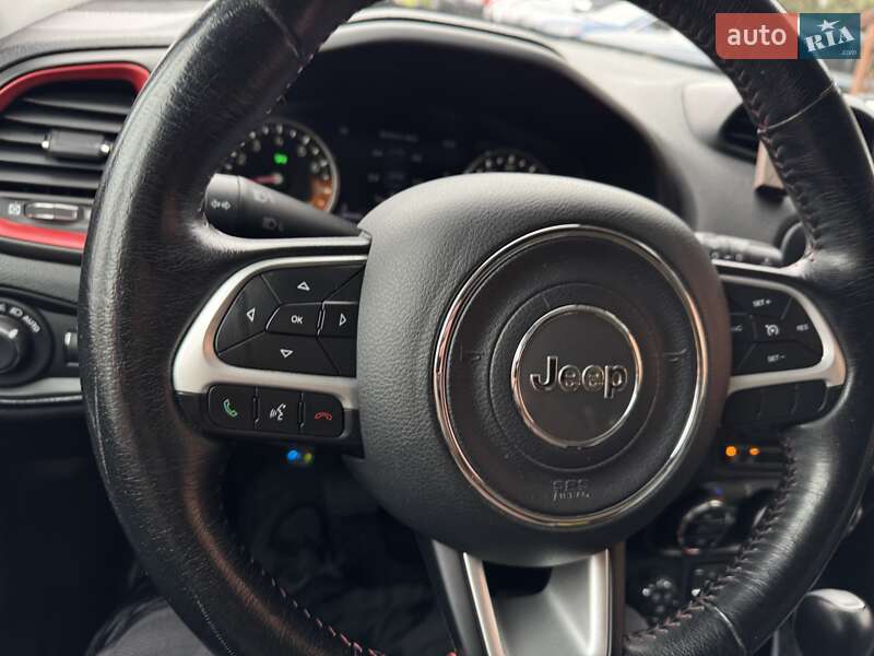 Внедорожник / Кроссовер Jeep Renegade 2016 в Виннице