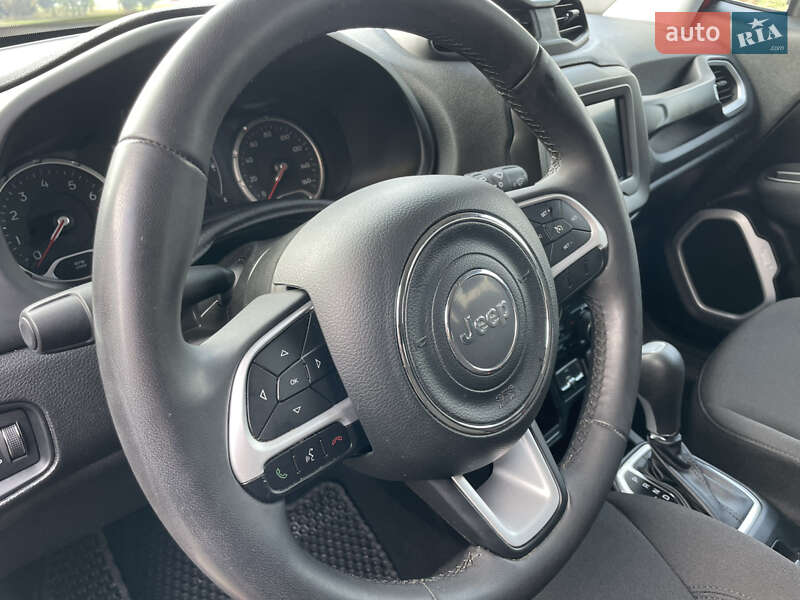 Внедорожник / Кроссовер Jeep Renegade 2020 в Нетешине