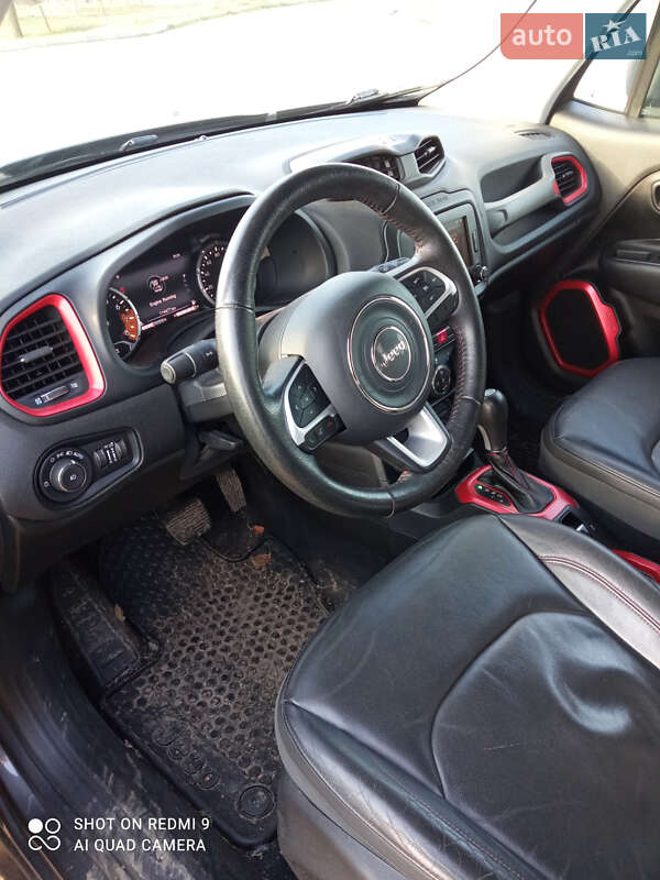 Внедорожник / Кроссовер Jeep Renegade 2016 в Киеве