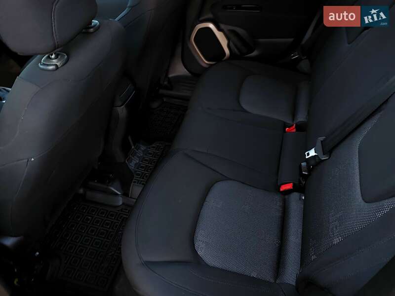 Позашляховик / Кросовер Jeep Renegade 2016 в Одесі фото 13 Позашляховик / Кросовер Jeep Renegade 2016 в Одесі