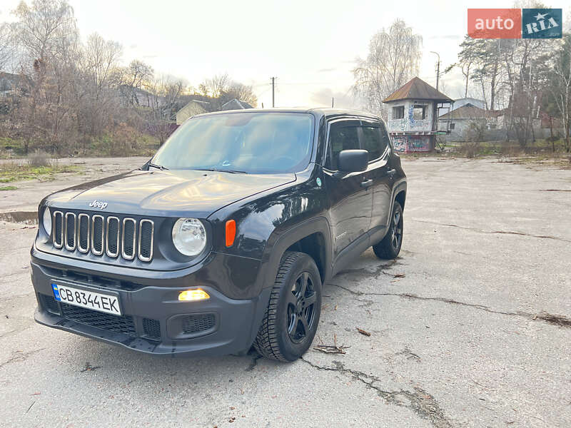 Внедорожник / Кроссовер Jeep Renegade 2015 в Чернигове