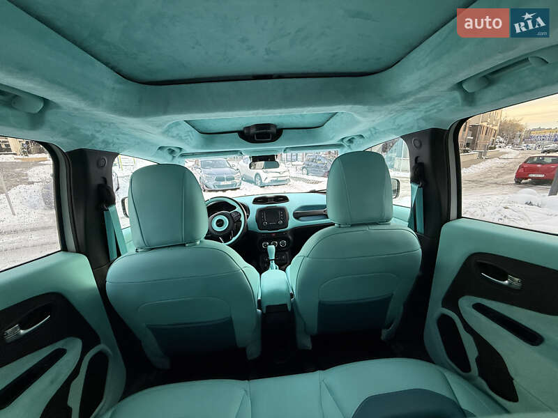 Позашляховик / Кросовер Jeep Renegade 2015 в Львові