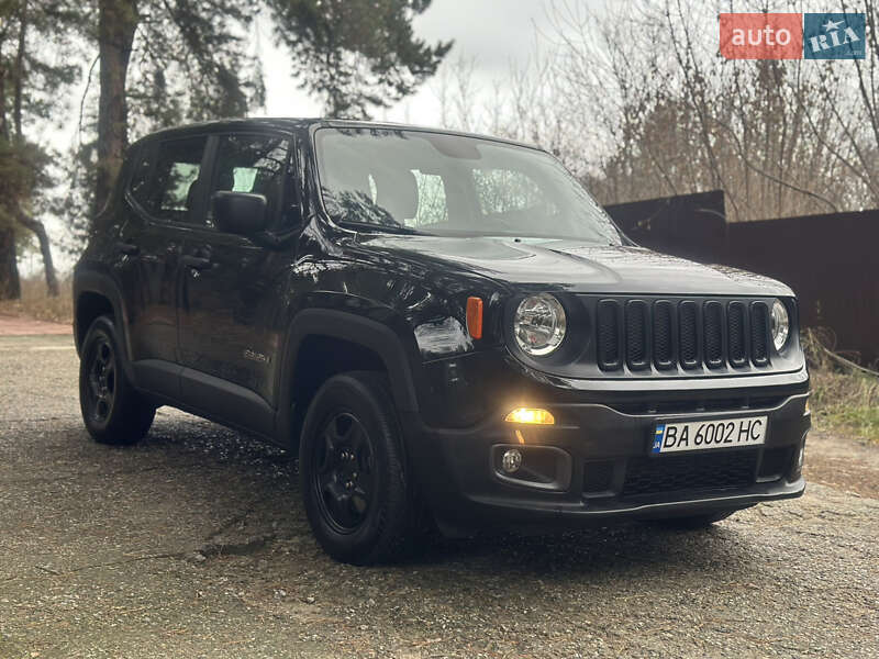 Внедорожник / Кроссовер Jeep Renegade 2017 в Киеве