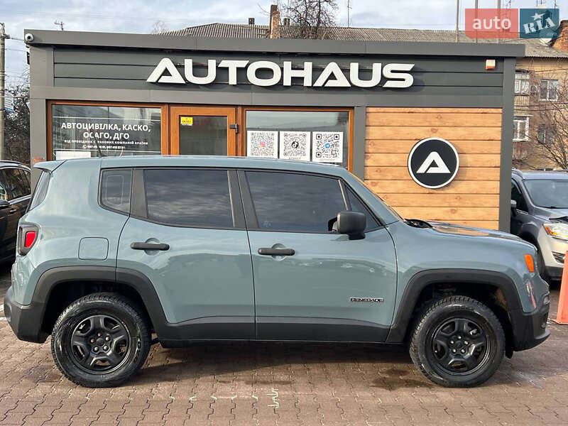 Позашляховик / Кросовер Jeep Renegade 2017 в Житомирі