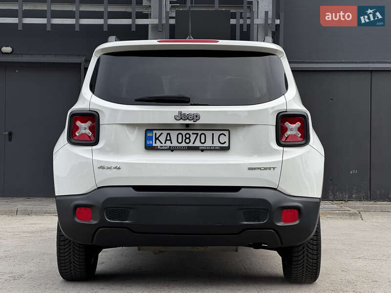 Внедорожник / Кроссовер Jeep Renegade 2016 в Киеве