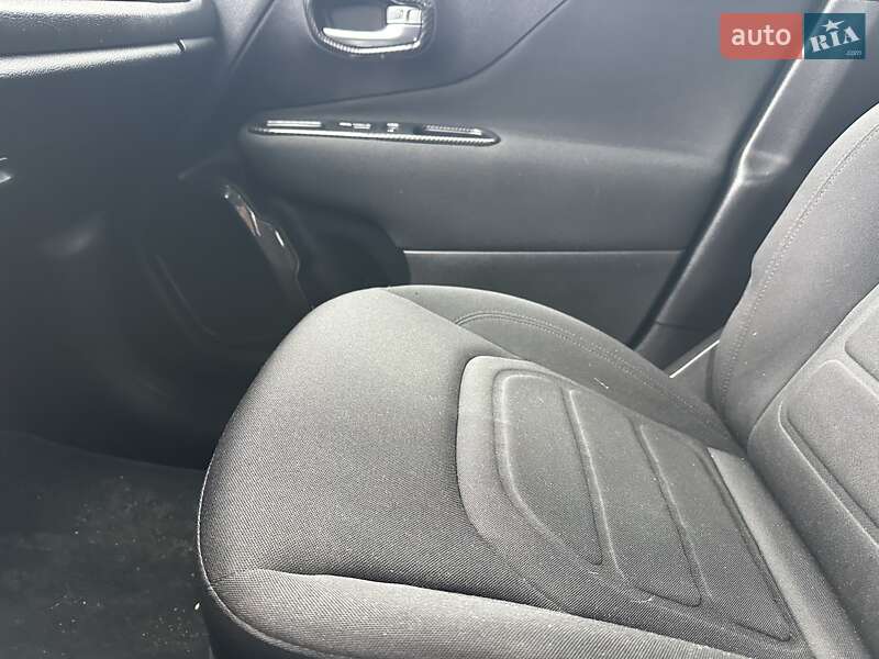 Внедорожник / Кроссовер Jeep Renegade 2018 в Хмельницком фото 30 Внедорожник / Кроссовер Jeep Renegade 2018 в Хмельницком