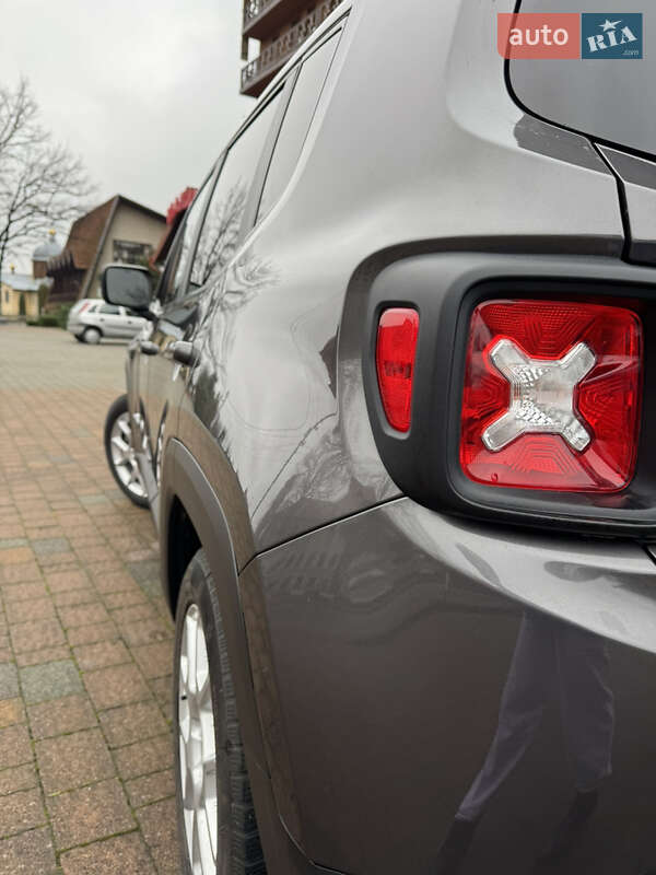 Позашляховик / Кросовер Jeep Renegade 2019 в Яремчі