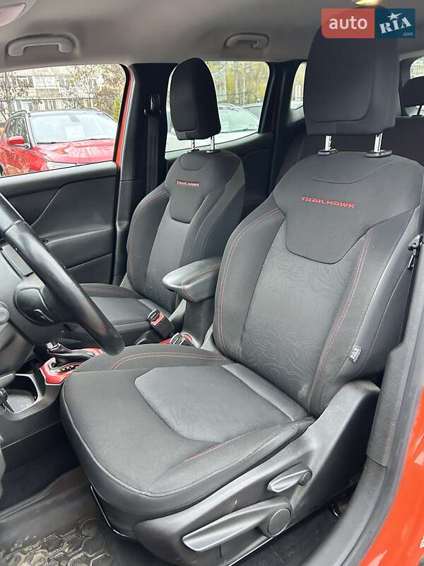 Внедорожник / Кроссовер Jeep Renegade 2015 в Сумах