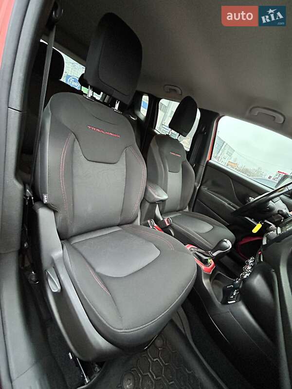 Внедорожник / Кроссовер Jeep Renegade 2015 в Сумах