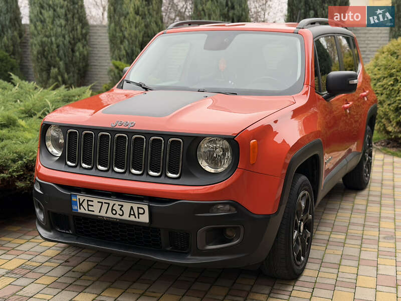 Позашляховик / Кросовер Jeep Renegade 2015 в Дніпрі фото 2 Позашляховик / Кросовер Jeep Renegade 2015 в Дніпрі