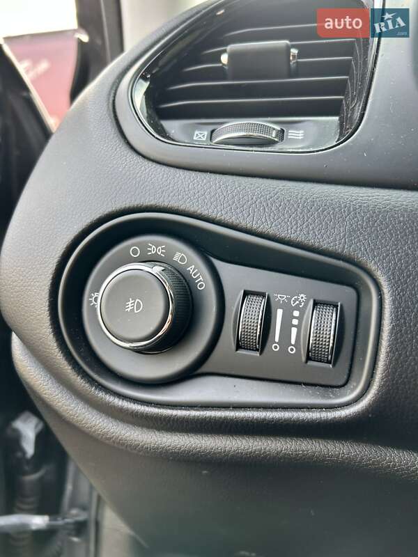 Позашляховик / Кросовер Jeep Renegade 2018 в Сумах фото 25 Позашляховик / Кросовер Jeep Renegade 2018 в Сумах