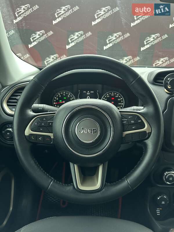 Внедорожник / Кроссовер Jeep Renegade 2016 в Сумах