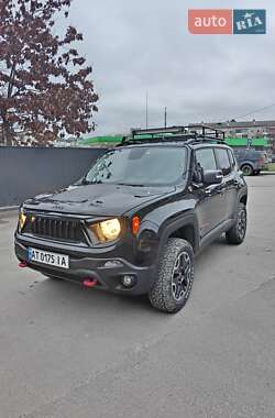 Внедорожник / Кроссовер Jeep Renegade 2016 в Ивано-Франковске