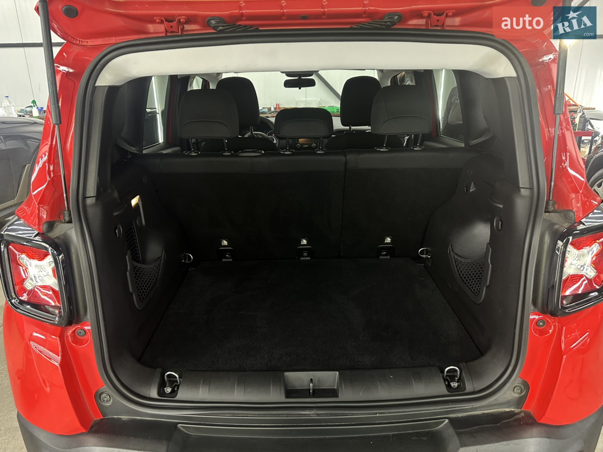 2019 Jeep Renegade - мініатюра 12
