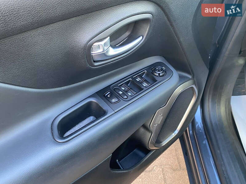 Позашляховик / Кросовер Jeep Renegade 2022 в Житомирі фото 25 Позашляховик / Кросовер Jeep Renegade 2022 в Житомирі