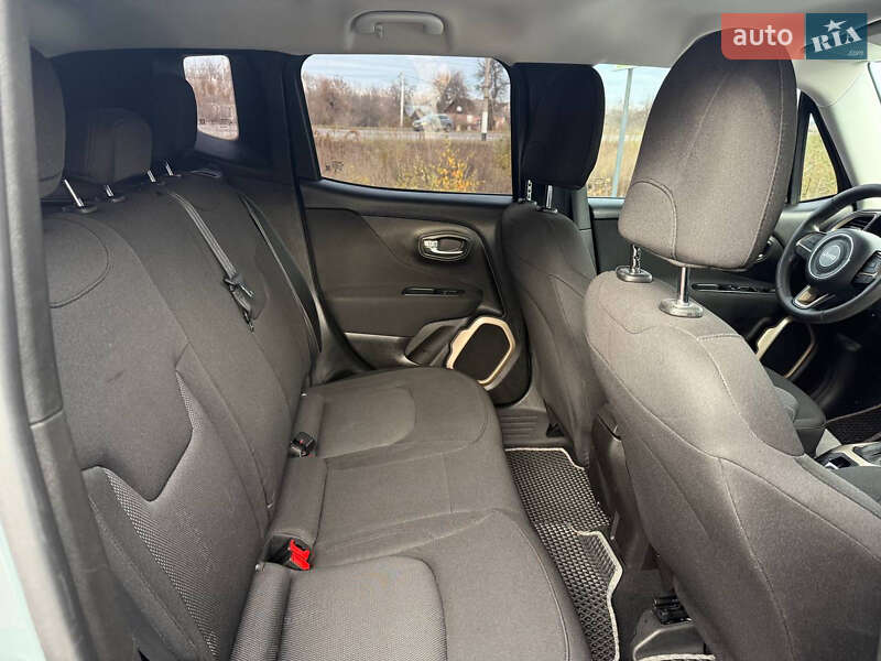 Позашляховик / Кросовер Jeep Renegade 2017 в Житомирі