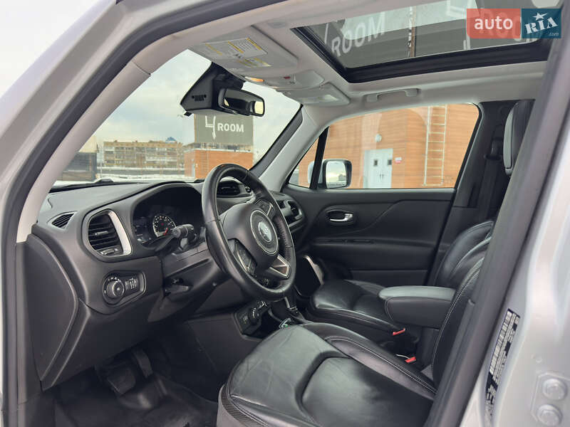 Позашляховик / Кросовер Jeep Renegade 2017 в Києві