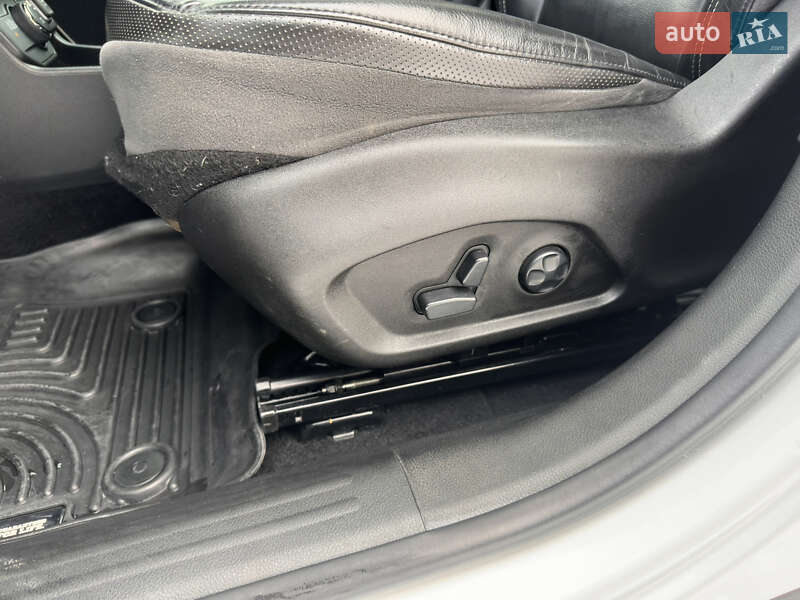 Позашляховик / Кросовер Jeep Renegade 2017 в Києві