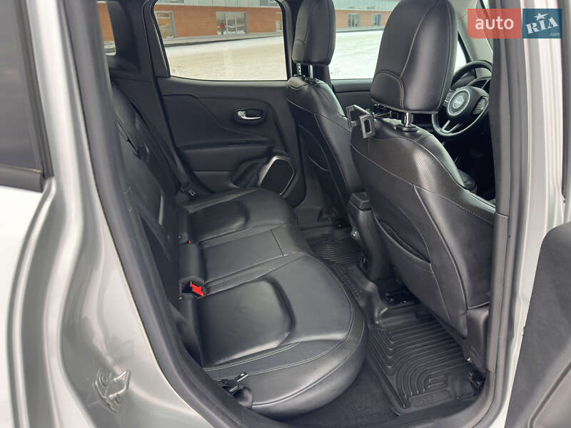 Позашляховик / Кросовер Jeep Renegade 2017 в Києві