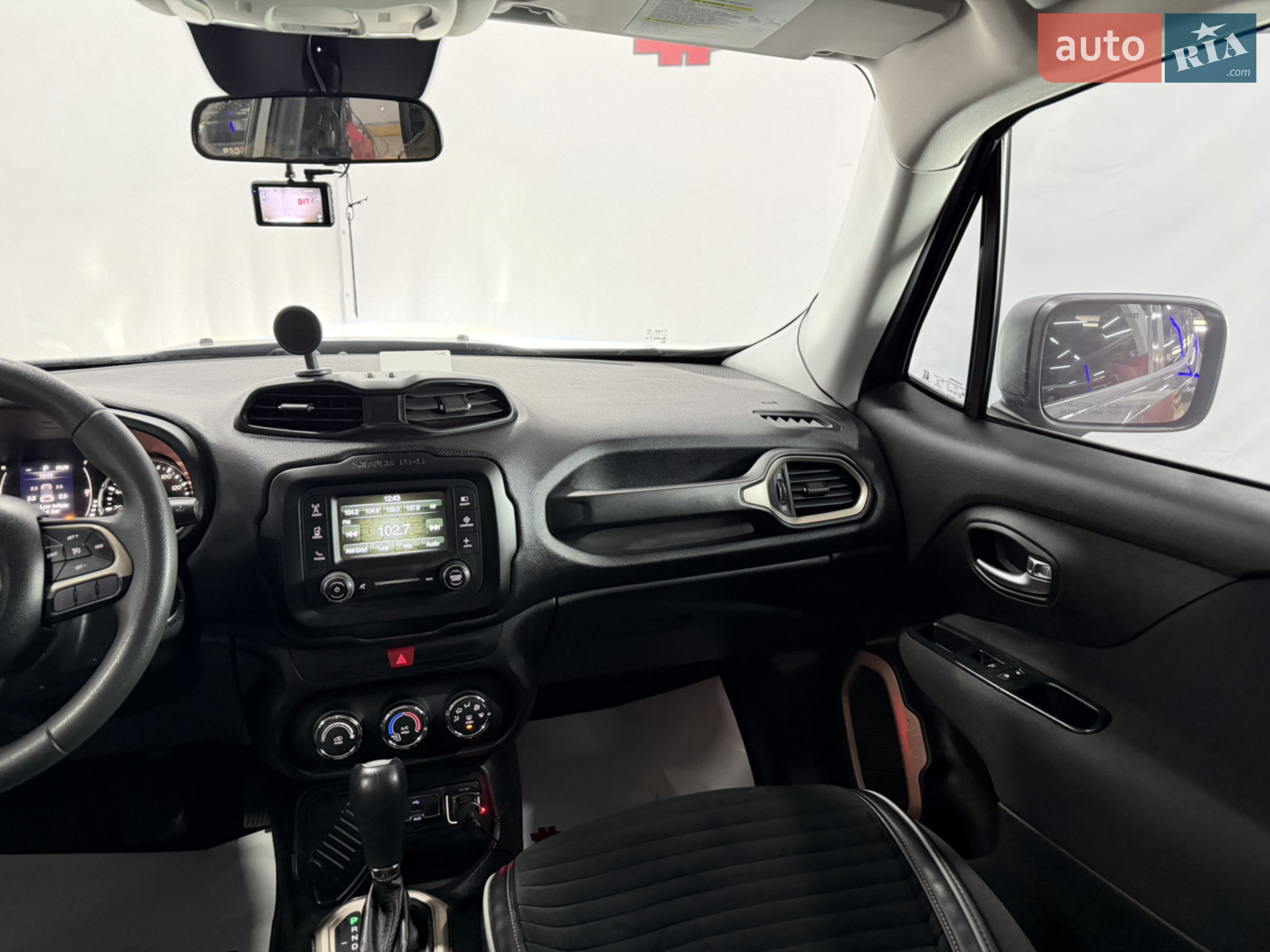 2016 Jeep Renegade - мініатюра 27