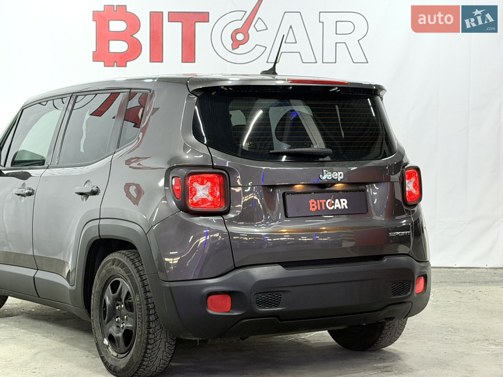2016 Jeep Renegade - мініатюра 17