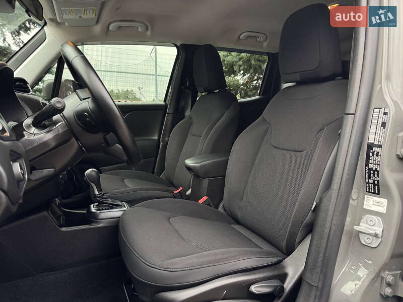 Внедорожник / Кроссовер Jeep Renegade 2020 в Киеве