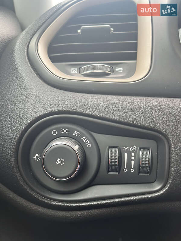 Внедорожник / Кроссовер Jeep Renegade 2017 в Бердичеве