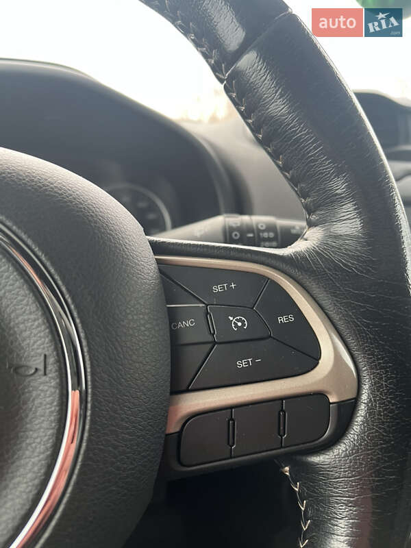 Внедорожник / Кроссовер Jeep Renegade 2017 в Бердичеве