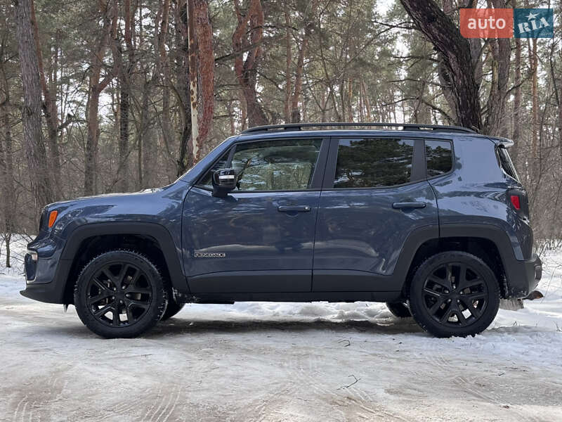 Внедорожник / Кроссовер Jeep Renegade 2023 в Киеве