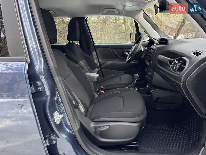 Внедорожник / Кроссовер Jeep Renegade 2023 в Киеве