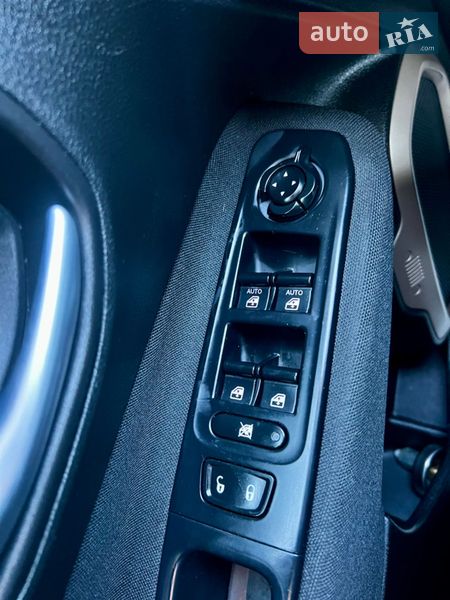 Внедорожник / Кроссовер Jeep Renegade 2016 в Бердичеве