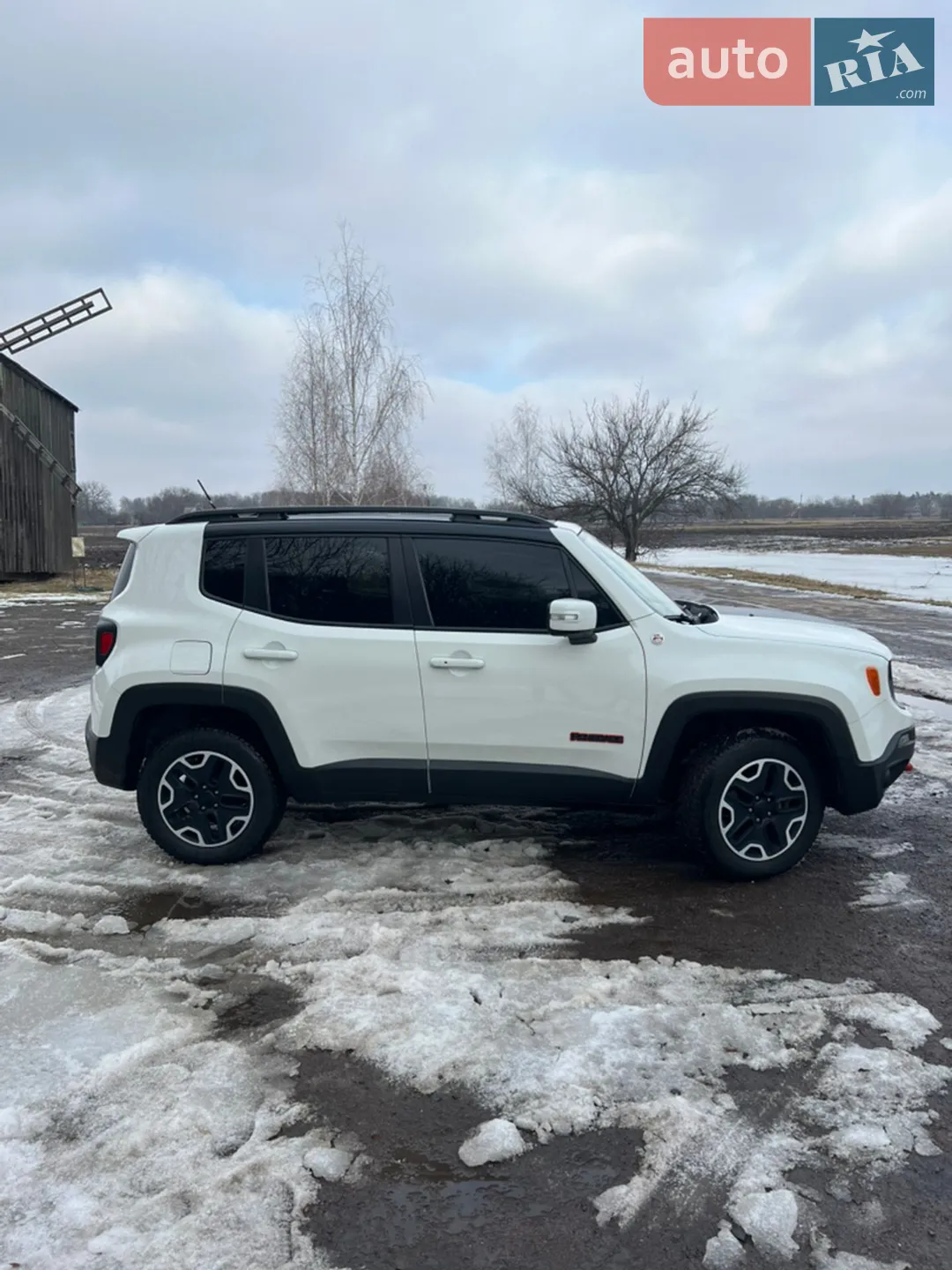 2015 Jeep Renegade - мініатюра 4