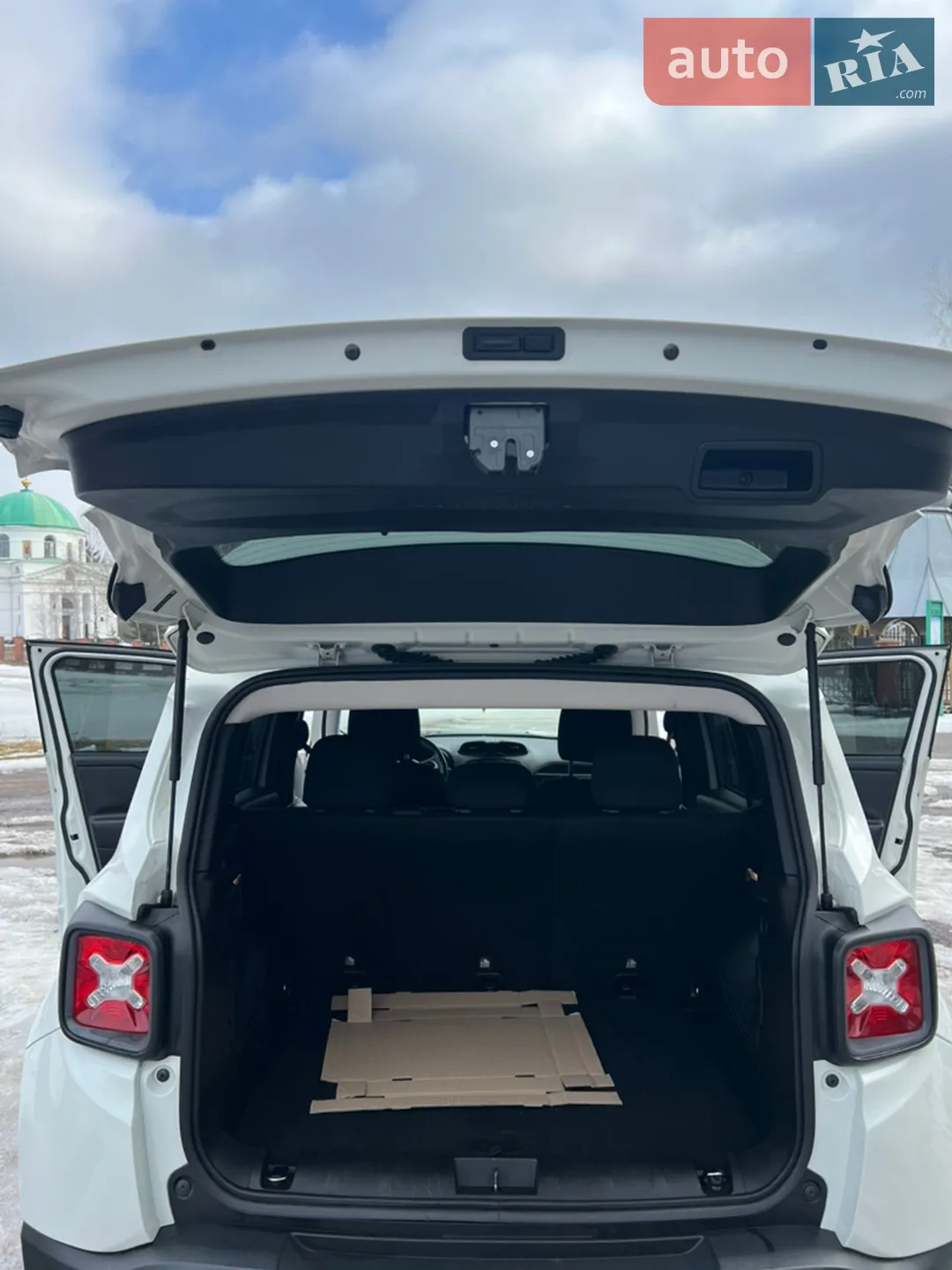 2015 Jeep Renegade - мініатюра 24