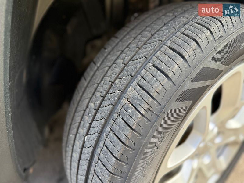 Внедорожник / Кроссовер Jeep Renegade 2016 в Киеве