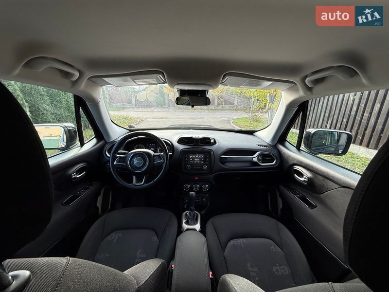 Внедорожник / Кроссовер Jeep Renegade 2016 в Киеве