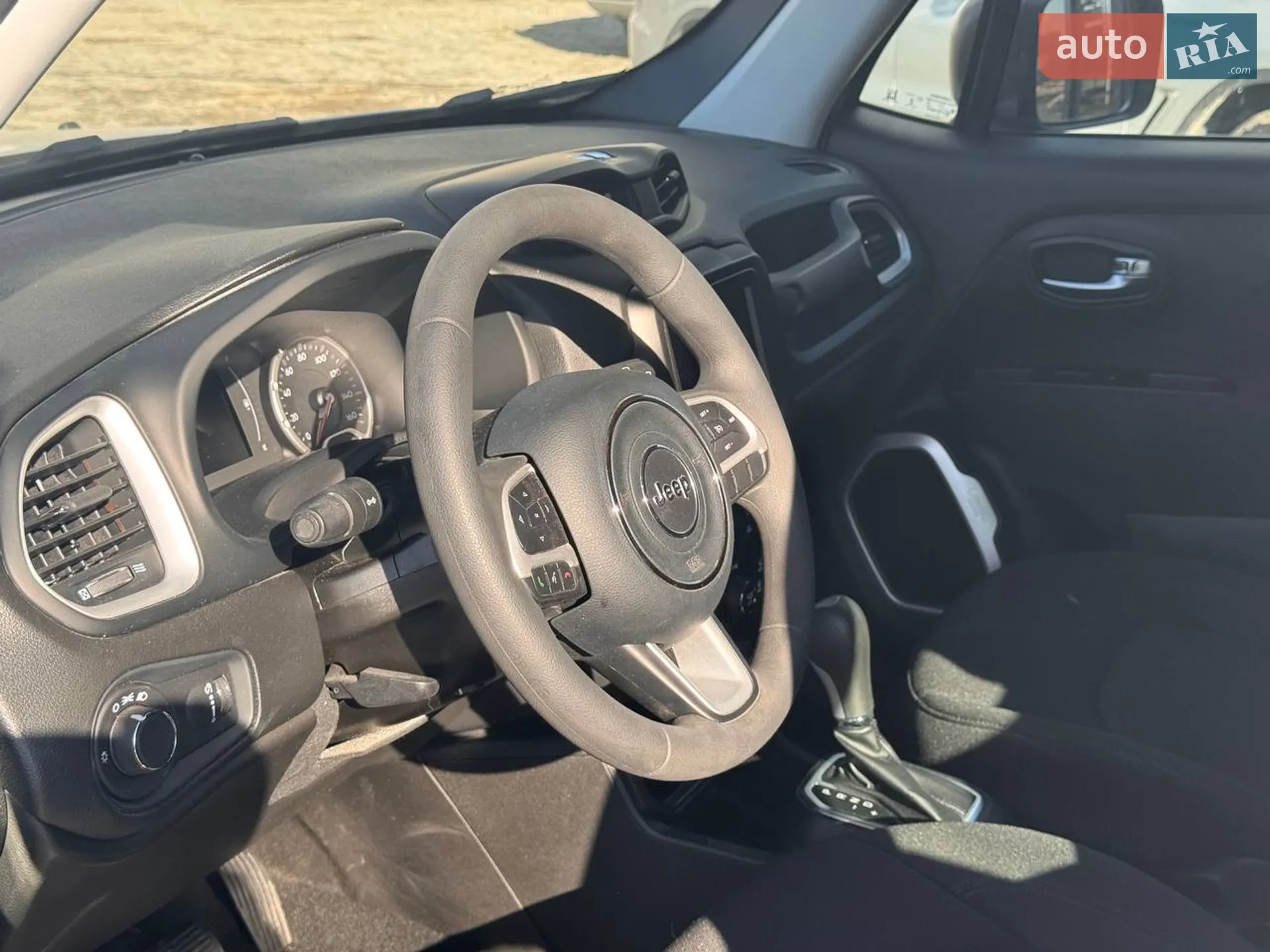 2020 Jeep Renegade - мініатюра 21