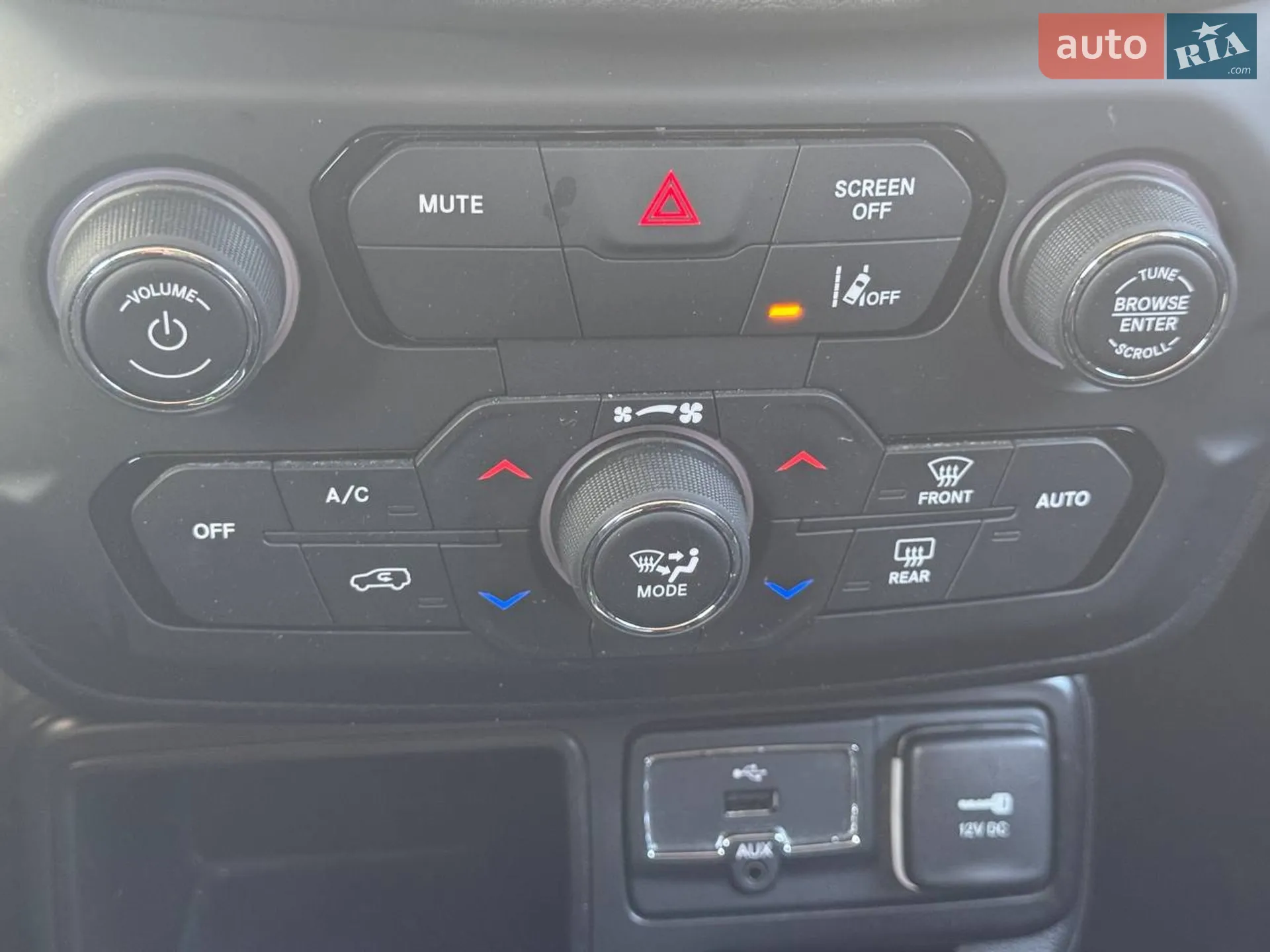 2020 Jeep Renegade - мініатюра 32