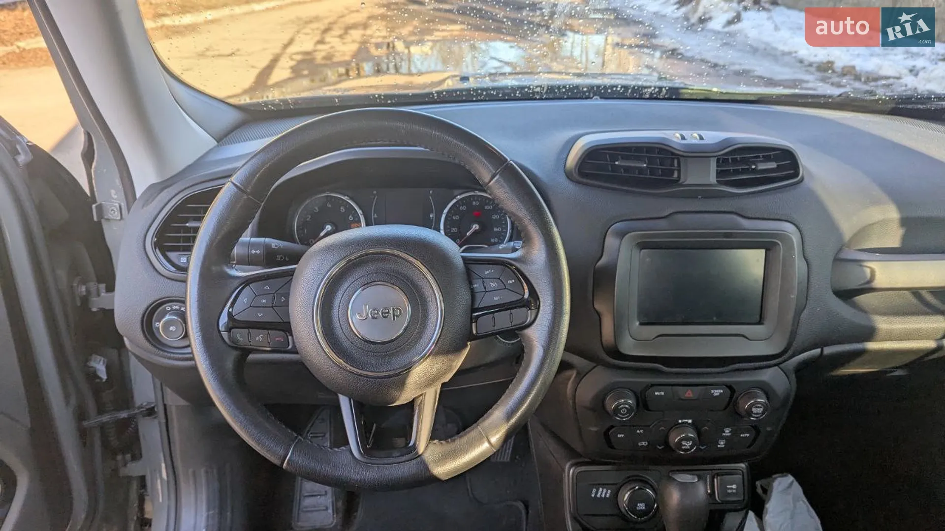 2020 Jeep Renegade - мініатюра 24