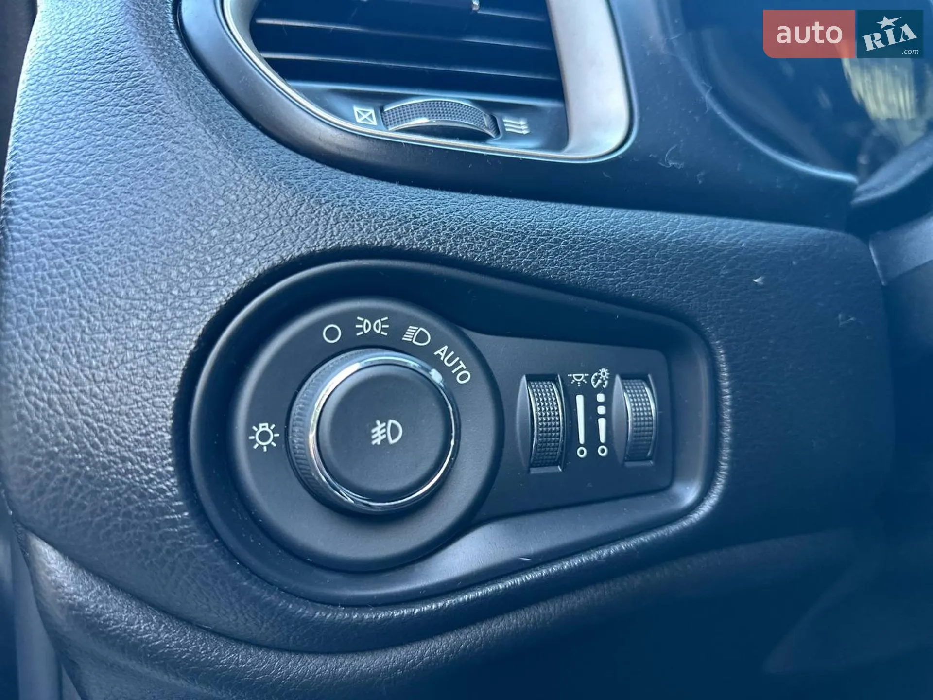 2017 Jeep Renegade - мініатюра 11