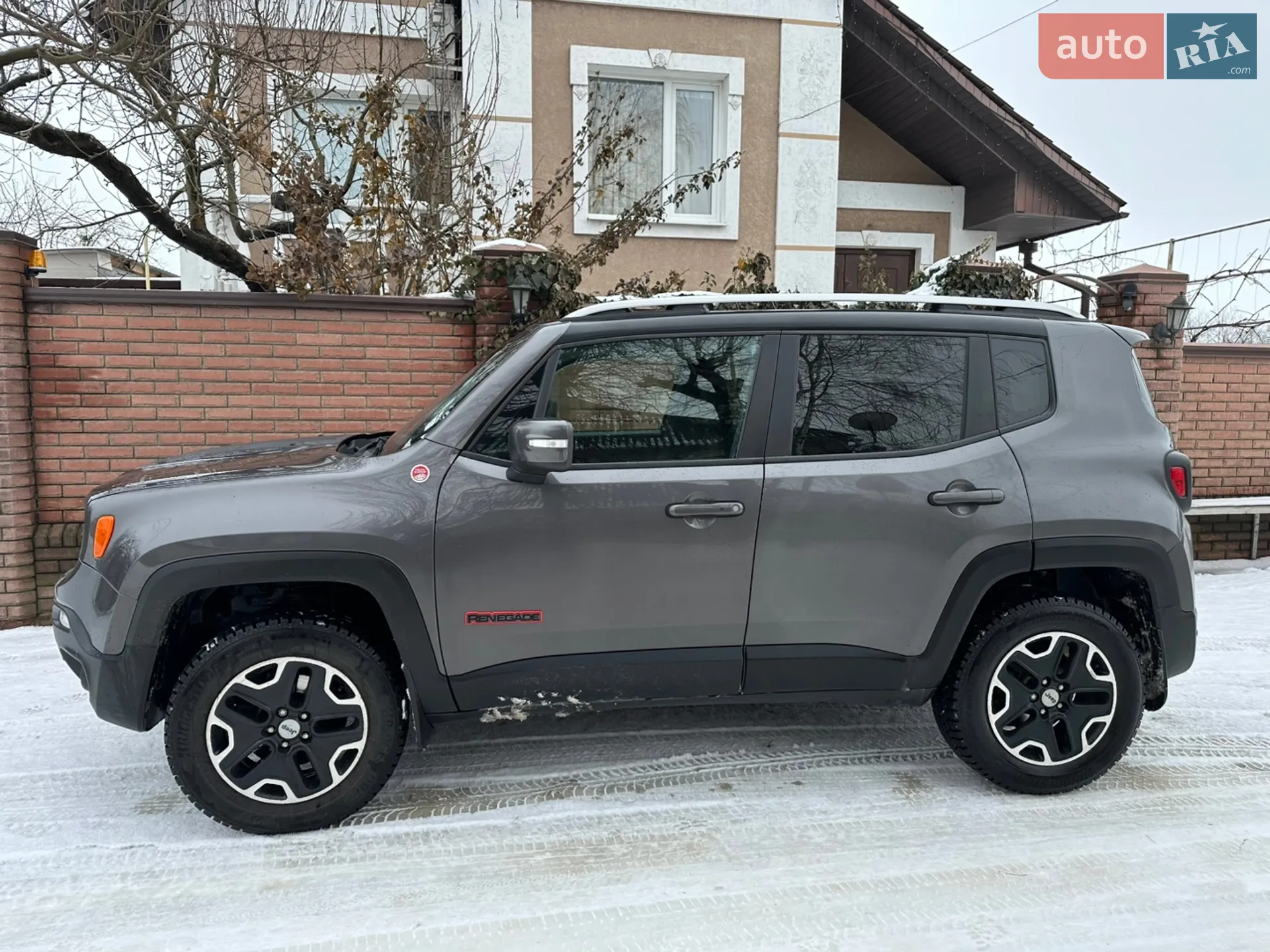 2016 Jeep Renegade - мініатюра 4
