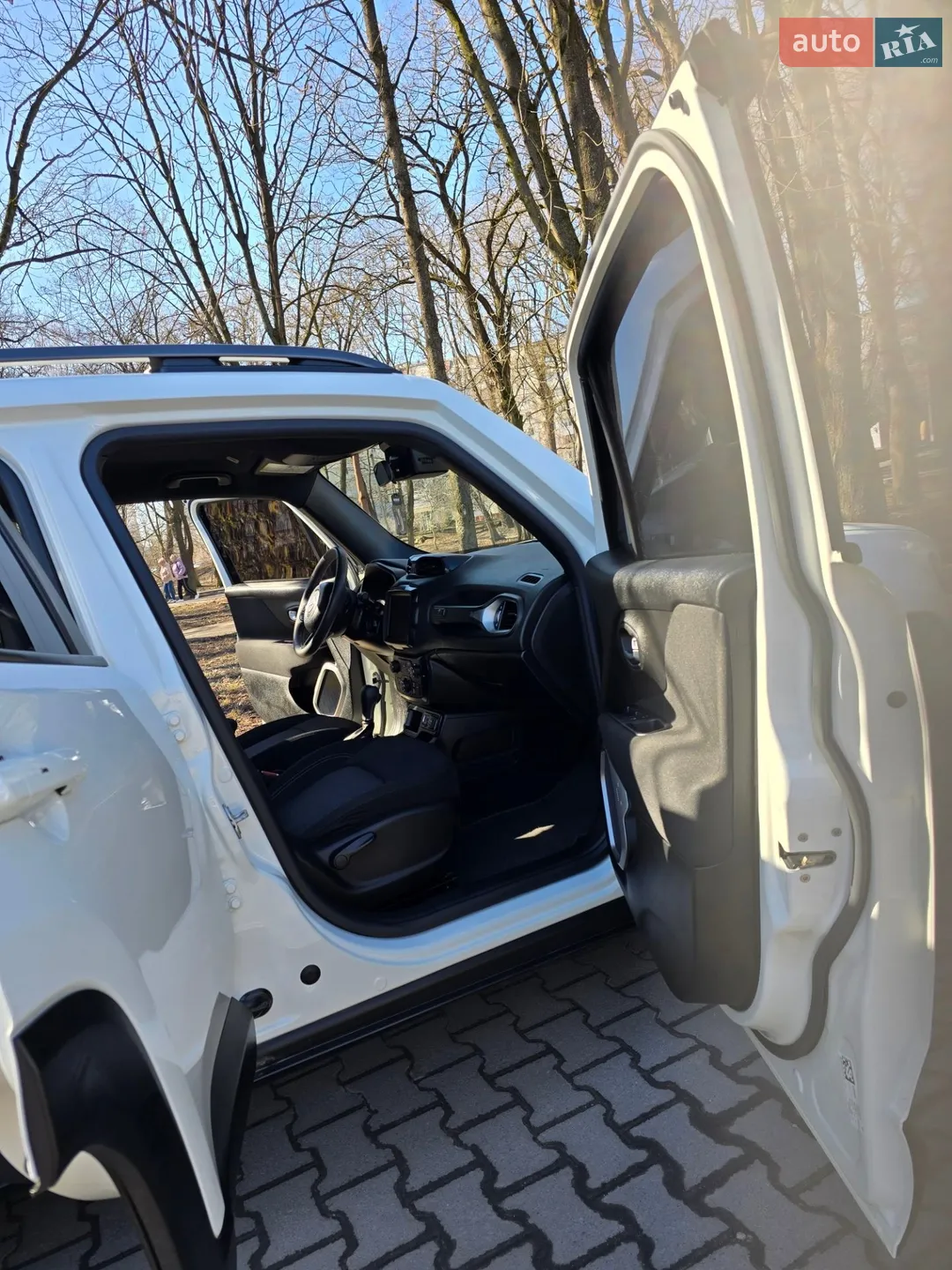 2020 Jeep Renegade - мініатюра 23
