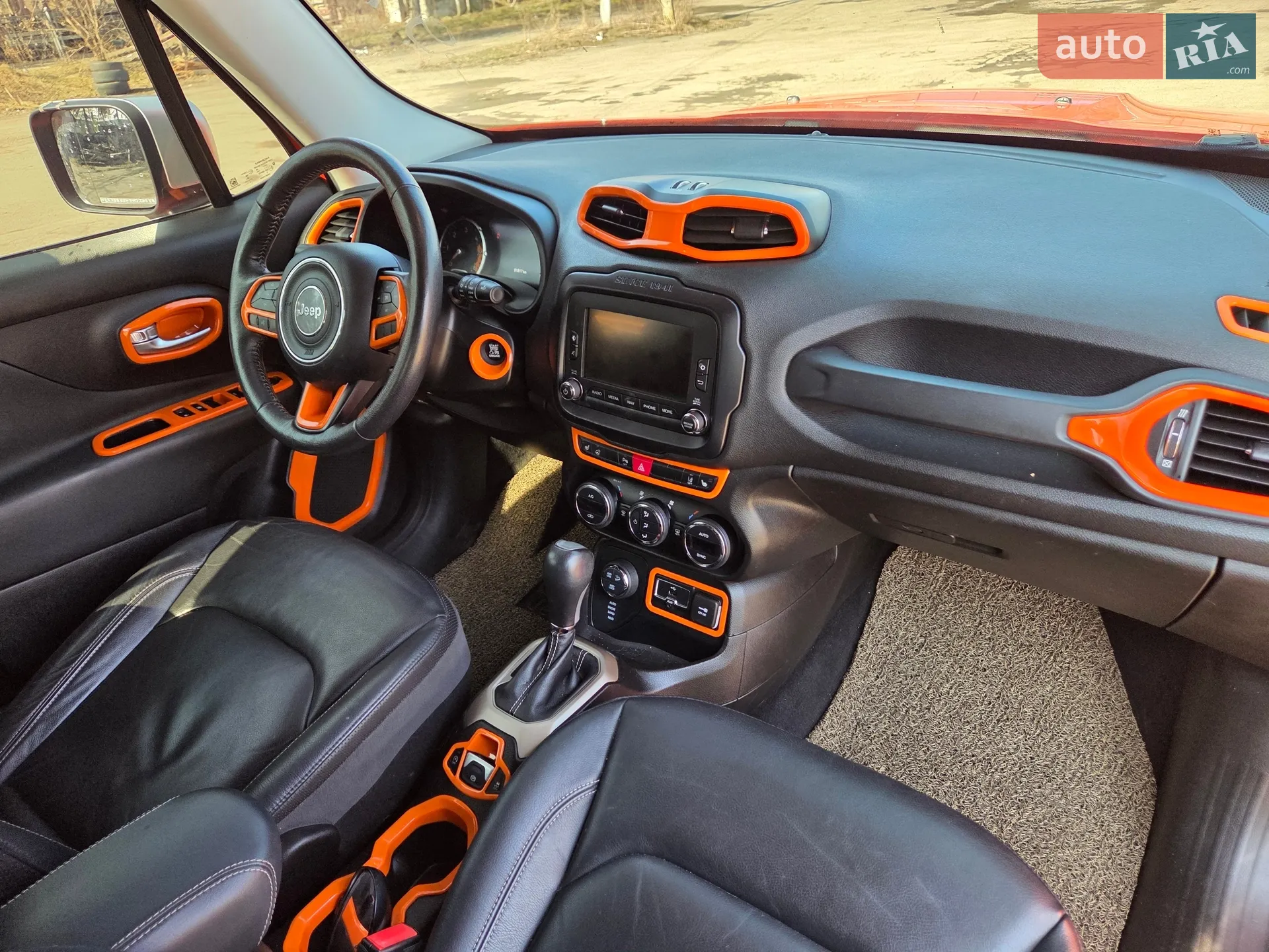 2015 Jeep Renegade - мініатюра 14