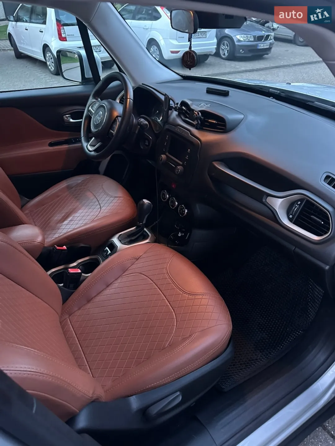 2016 Jeep Renegade - мініатюра 12