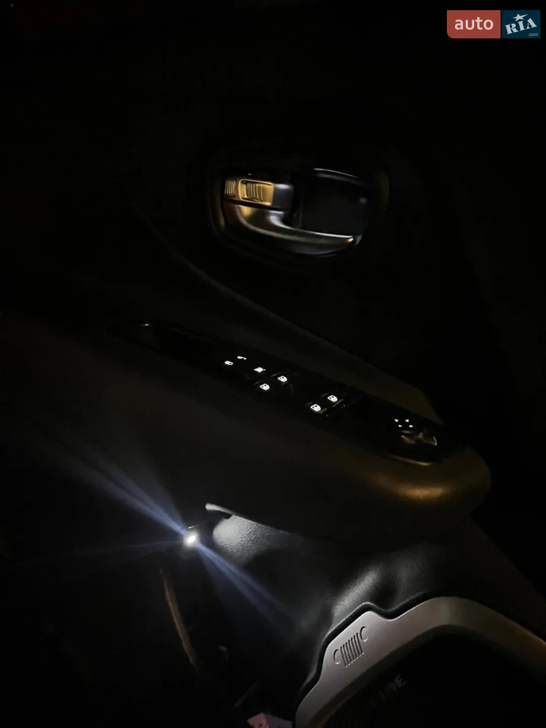 2018 Jeep Renegade - мініатюра 24