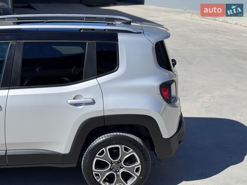 Внедорожник / Кроссовер Jeep Renegade 2017 в Киеве