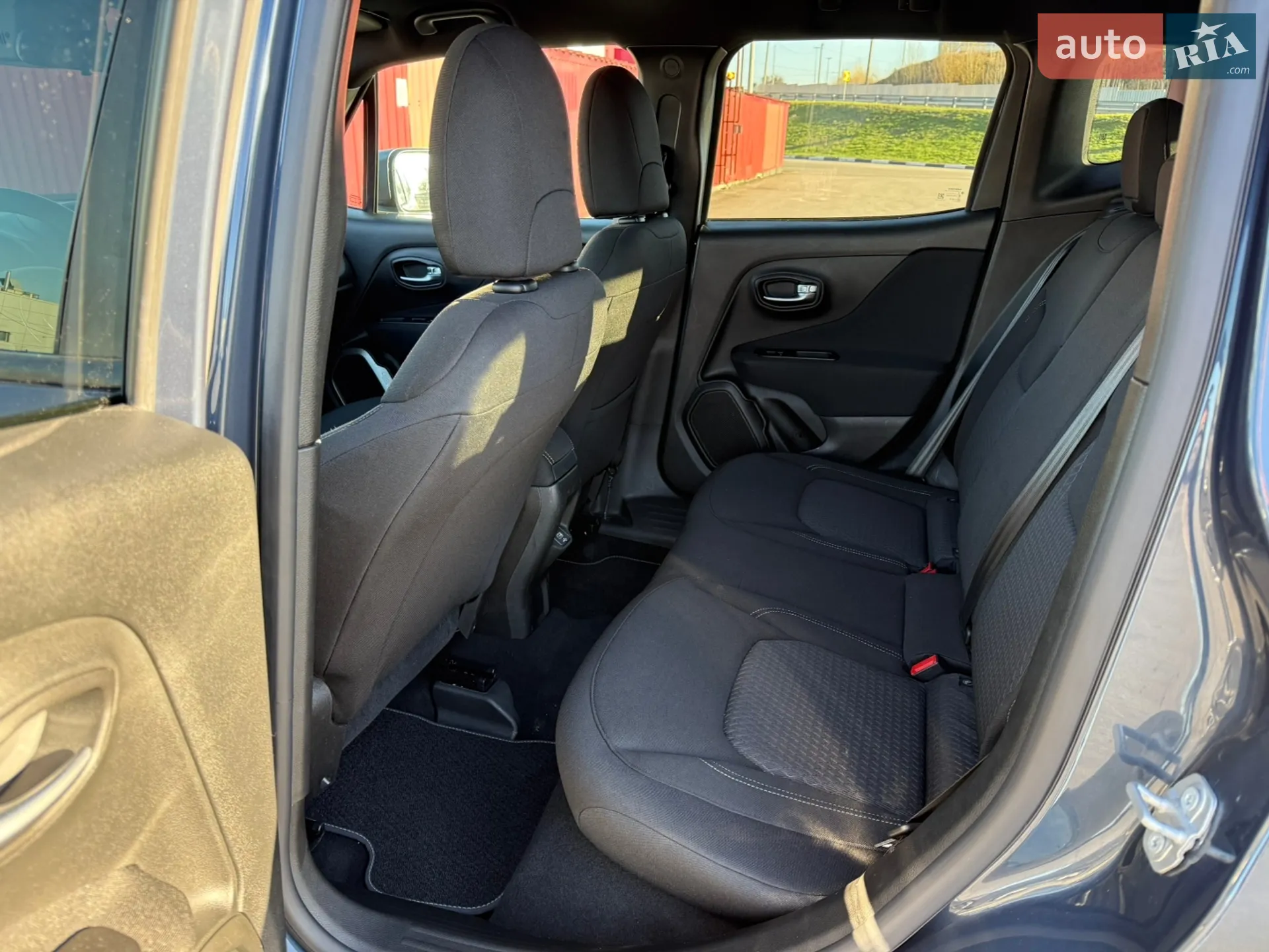 2020 Jeep Renegade - мініатюра 34