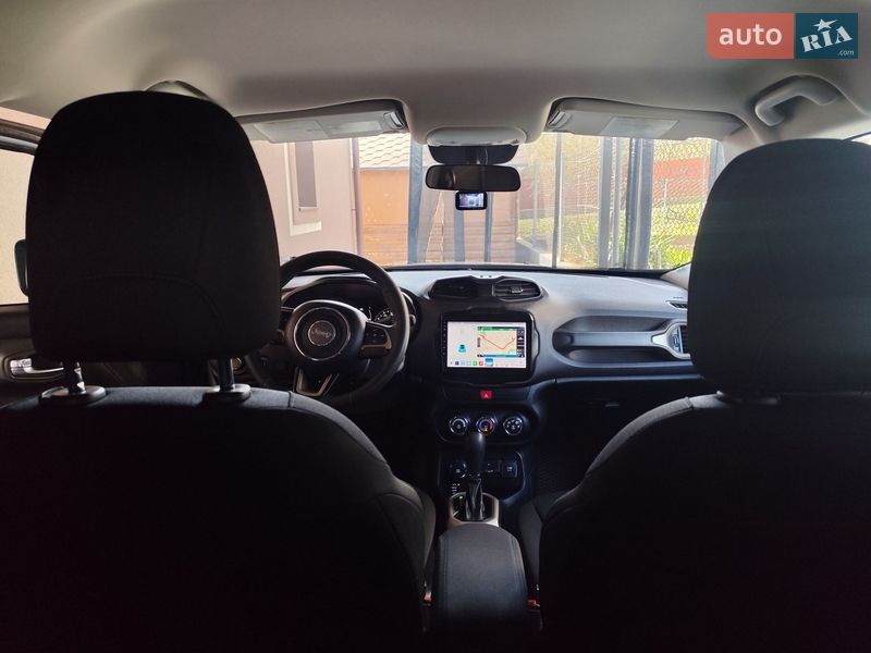 Внедорожник / Кроссовер Jeep Renegade 2016 в Черновцах