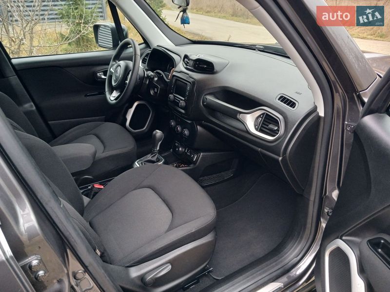 Внедорожник / Кроссовер Jeep Renegade 2019 в Ивано-Франковске