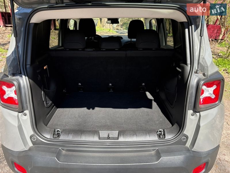 Внедорожник / Кроссовер Jeep Renegade 2019 в Киеве фото 17 Внедорожник / Кроссовер Jeep Renegade 2019 в Киеве