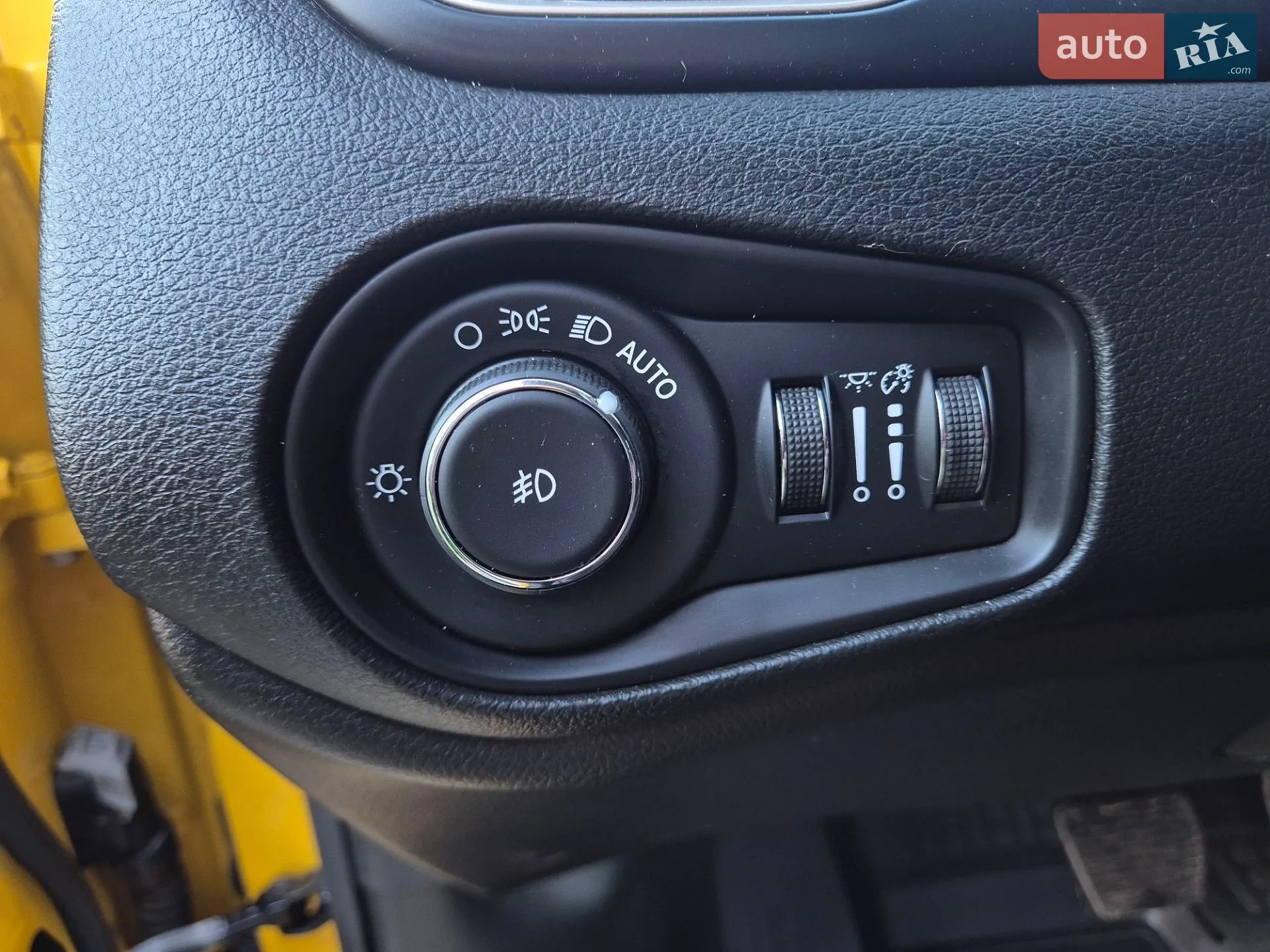 2016 Jeep Renegade - мініатюра 23